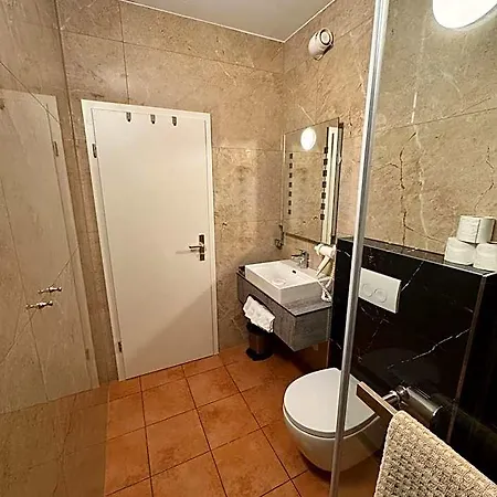 Hotel Grand